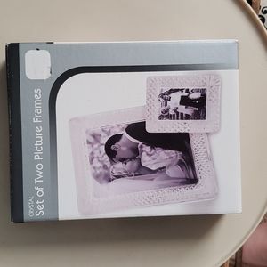 Set of 2 crystal picture frames, 5x7 and a 2x3